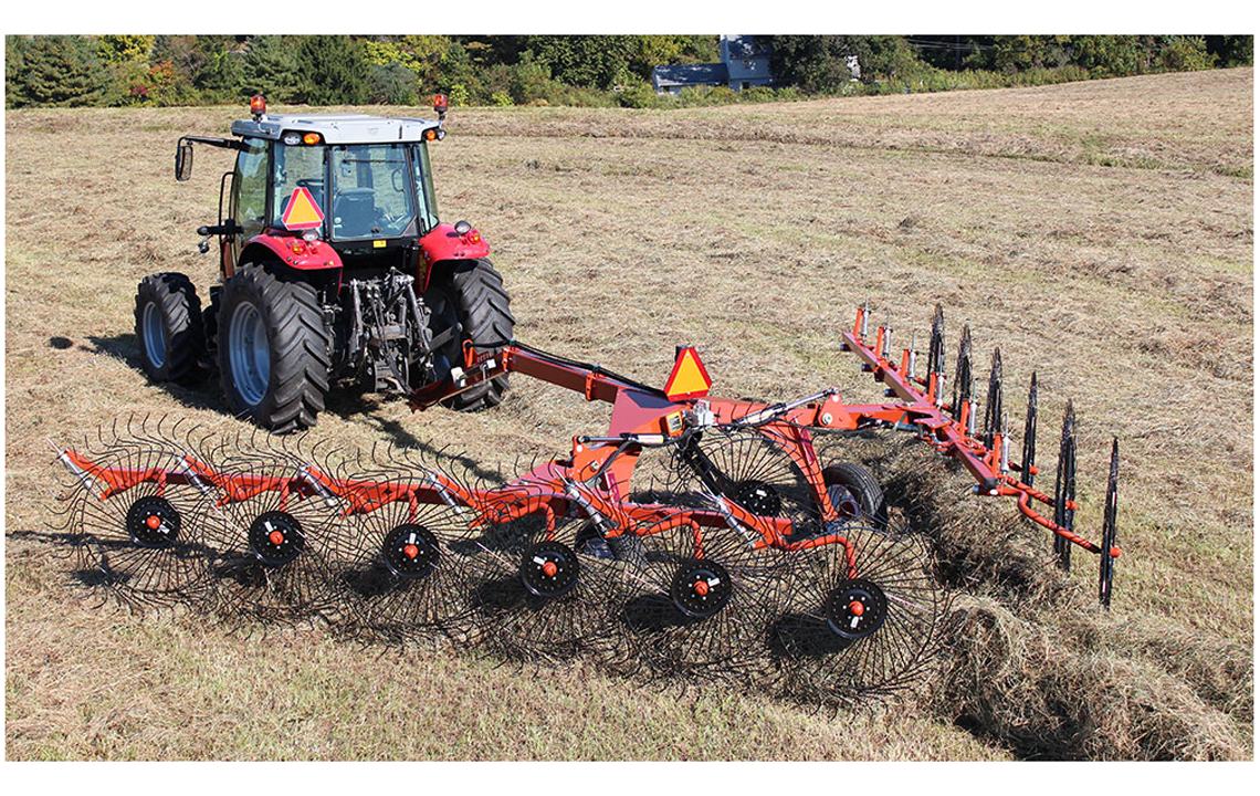 Change the windrow width on the go with the MCR’s hydraulic beam option. These cylinders mount on the wheel beam and allow for total raking control.