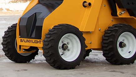 The WRL58G has a ground clearance of 8 inches.