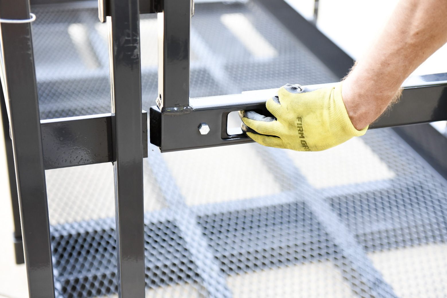 PLATFORMS COME STANDARD WITH A HEAVY-DUTY STEEL MESH FLOOR